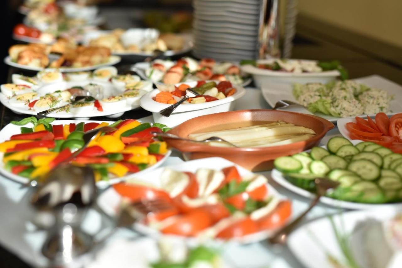 Piramida Park Hotel & Wellness تخه المظهر الخارجي الصورة