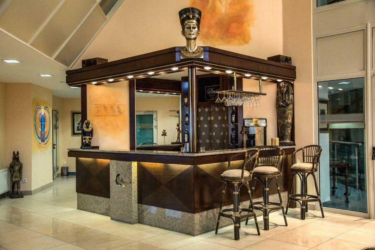 Piramida Park Hotel & Wellness تخه المظهر الخارجي الصورة